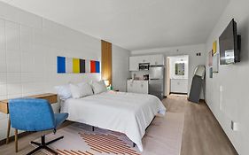 The Lindell Motor Lodge